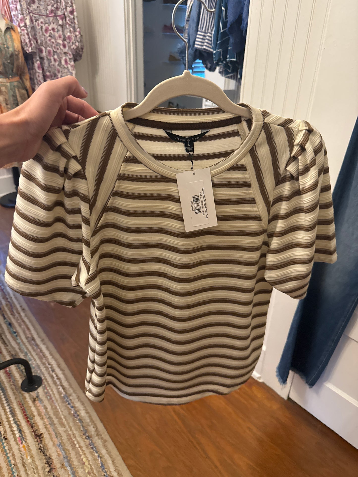 Contrast Striped Kint Top